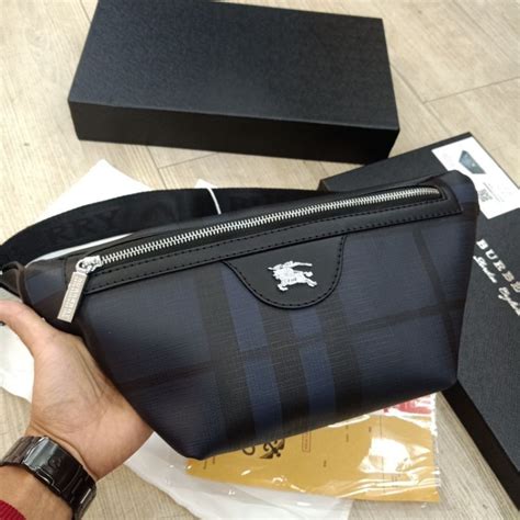 กระเป า burberry ผ า|กระเป ๋ าคาดเอว Burberry Black Belt Bag กระเป ๋ .